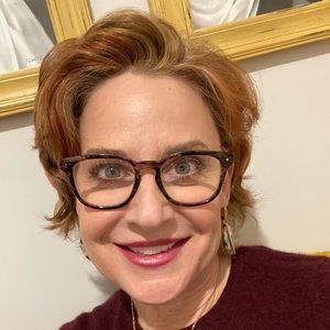 Meet your Posher, Lynne